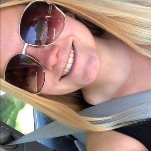 Meet your Posher, Cameron